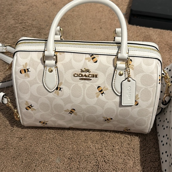 Coach Purse - Picture 1 of 2